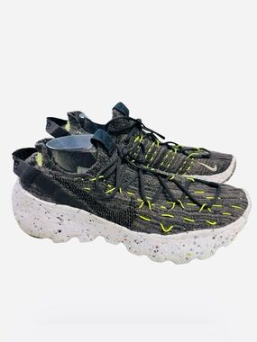 Nike Men’s Space Hippie 04 Grey Volt Sneakers with Neon Yellow Accents Sz.11